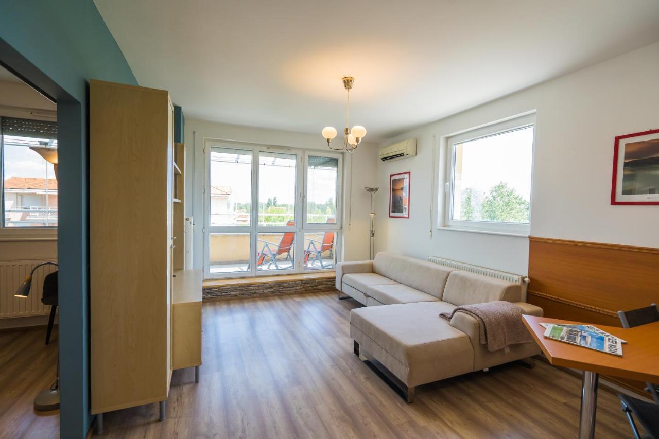 Myflat All-Season Apartment Siófok Esterno foto