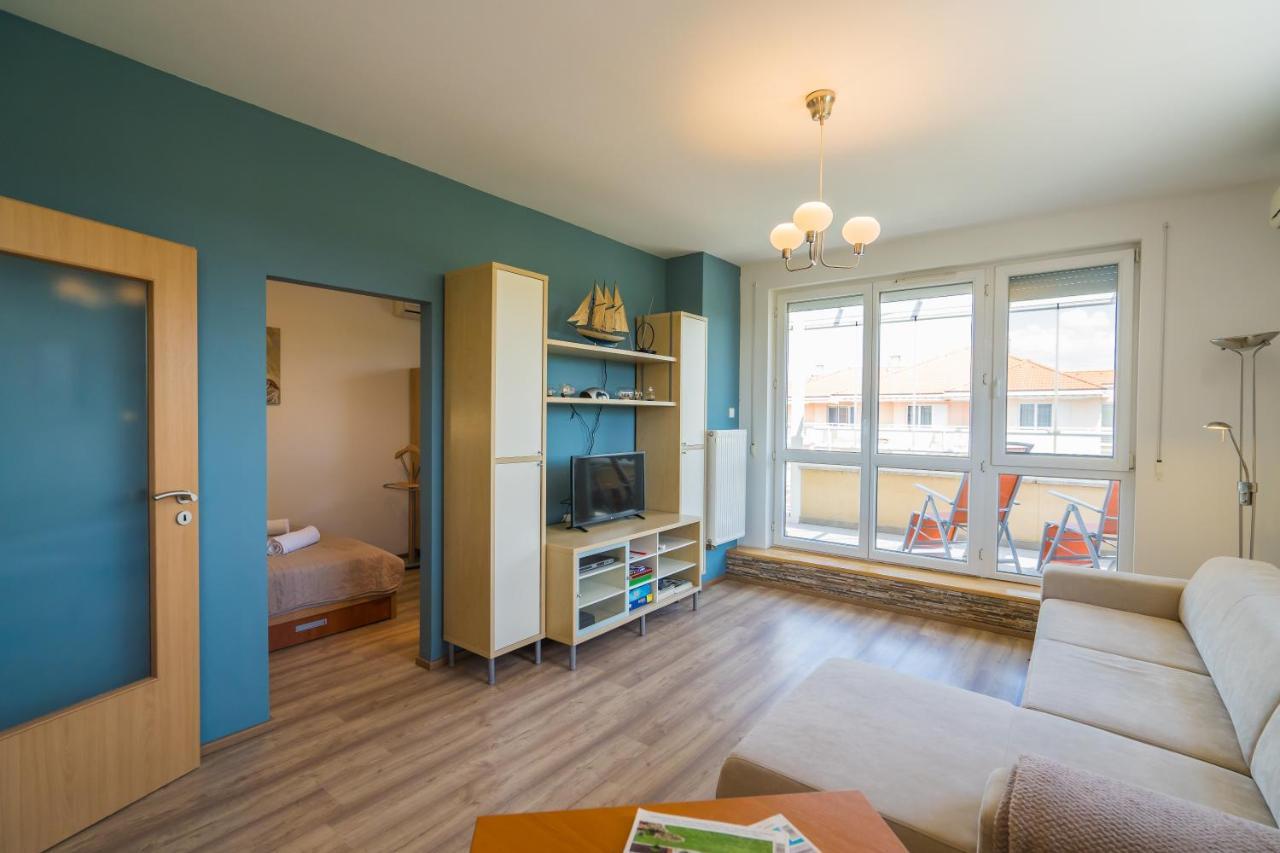 Myflat All-Season Apartment Siófok Esterno foto